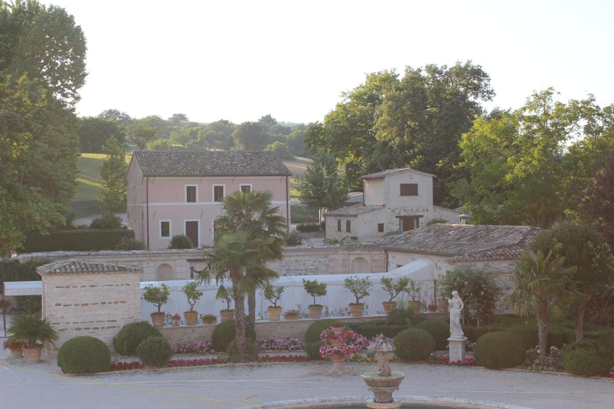 Dimora Di Collio Bed & Breakfast San Severino Marche Exterior photo